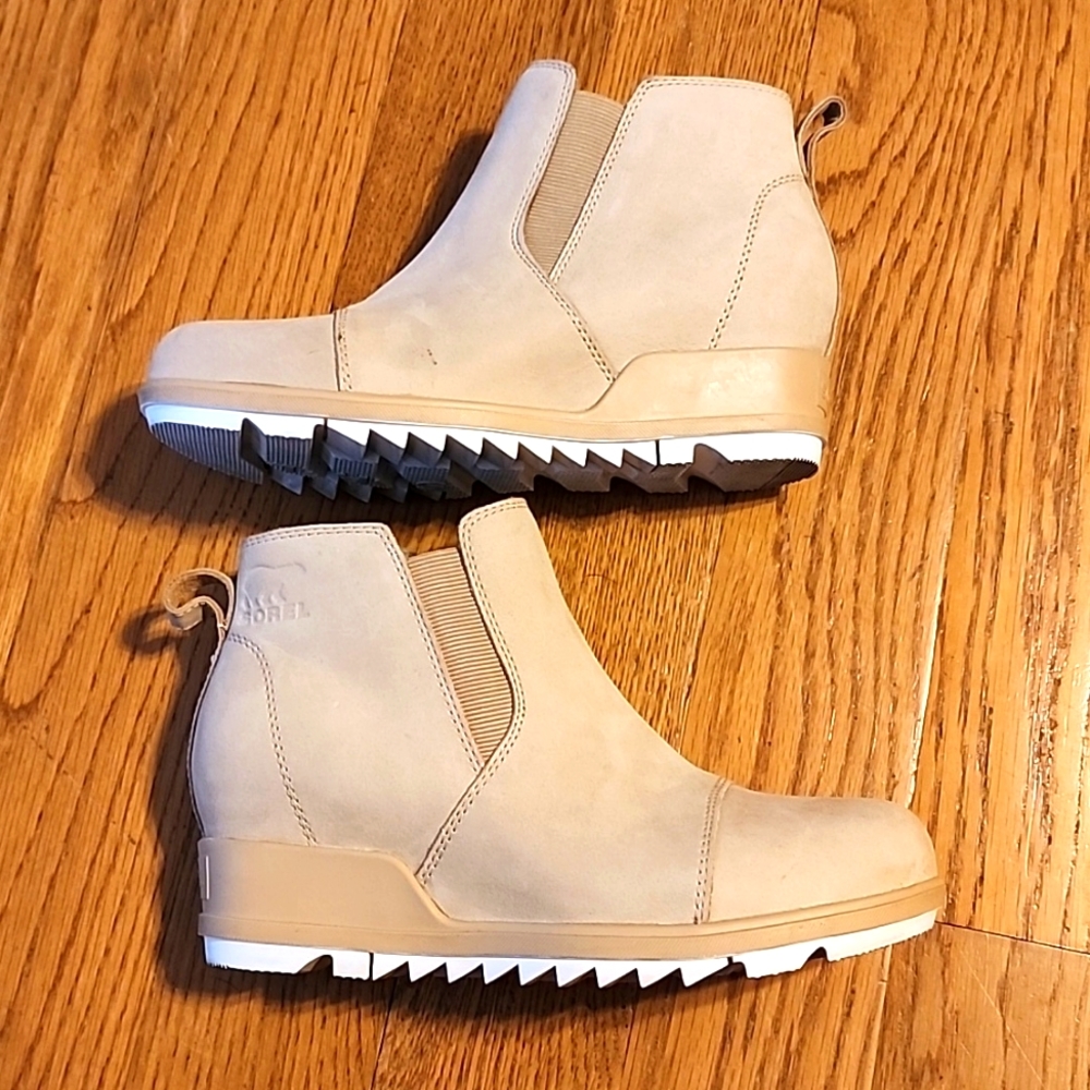 Sorel bootie sz 7